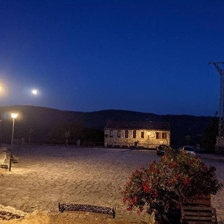 El Corrillo Guest House Trevejo ภายนอก รูปภาพ